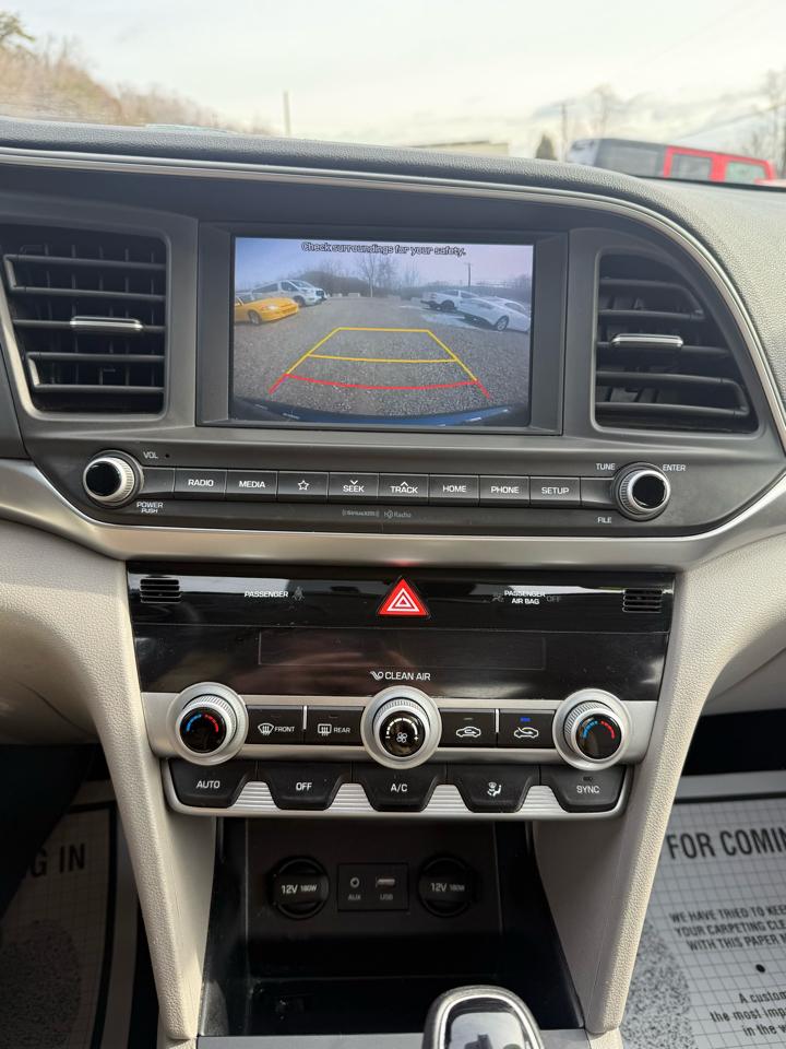 Hyundai Elantra SEL 2.0L Auto 2020