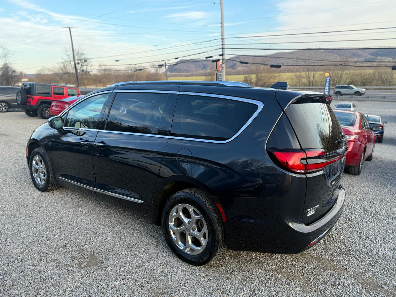 Chrysler Pacifica Limited AWD 2021
