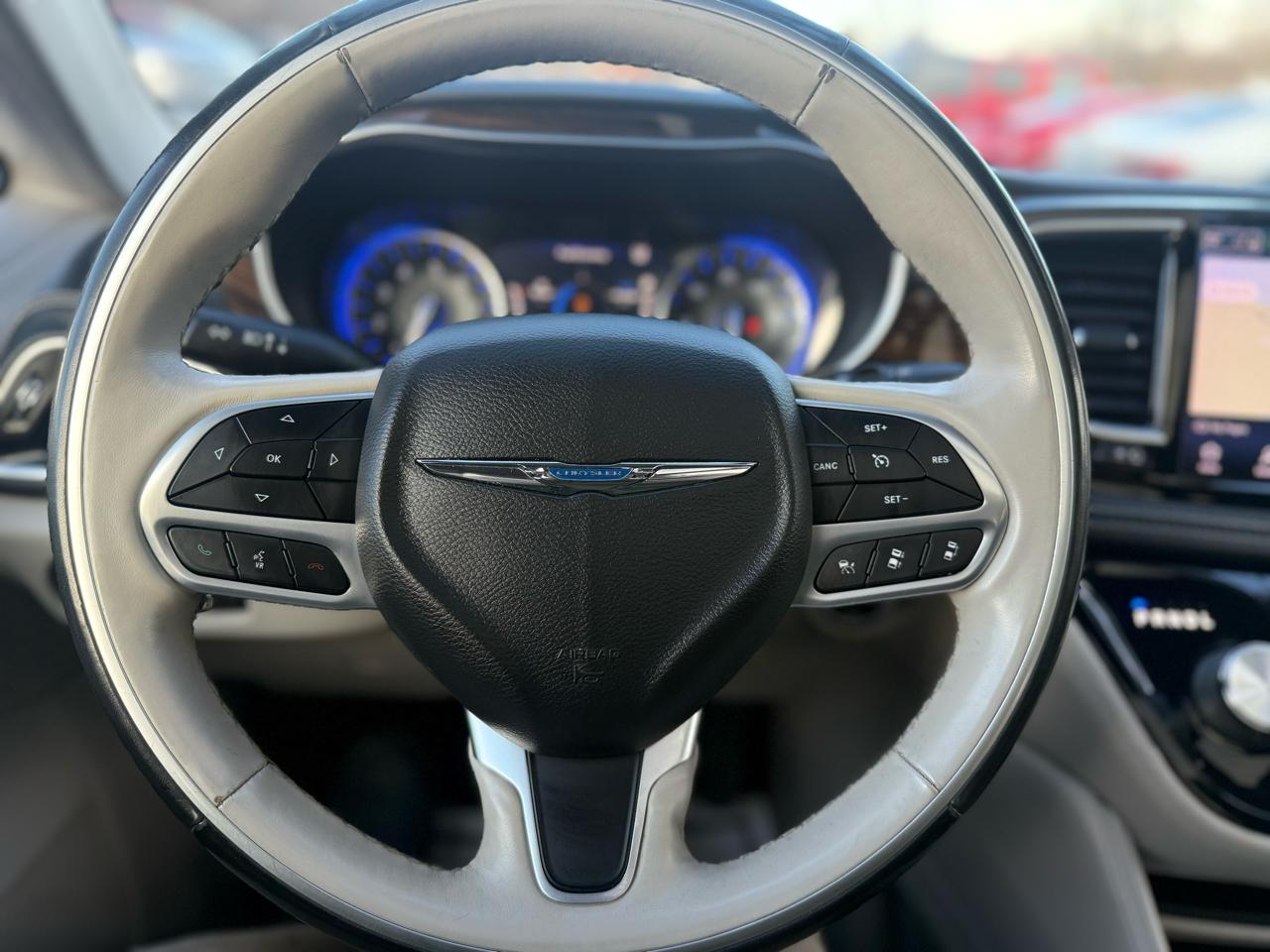 Chrysler Pacifica Limited AWD 2021
