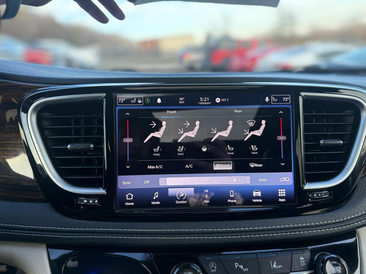 Chrysler Pacifica Limited AWD 2021