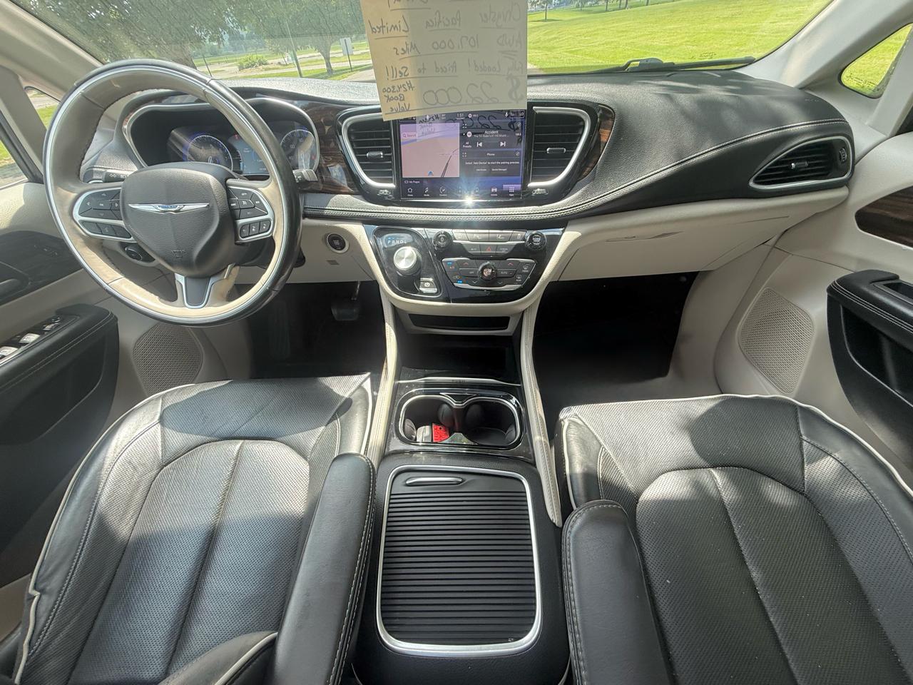Chrysler Pacifica Limited AWD 2021