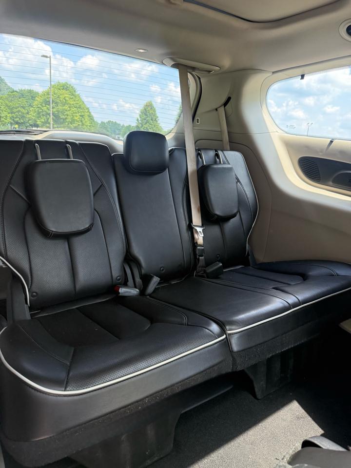 Chrysler Pacifica Limited AWD 2021