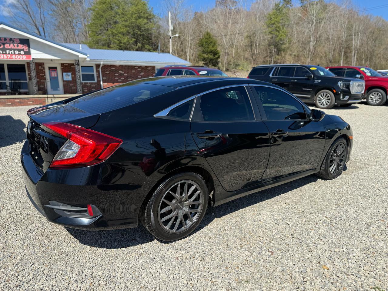 Honda Civic 4dr Sdn LX Auto 2017