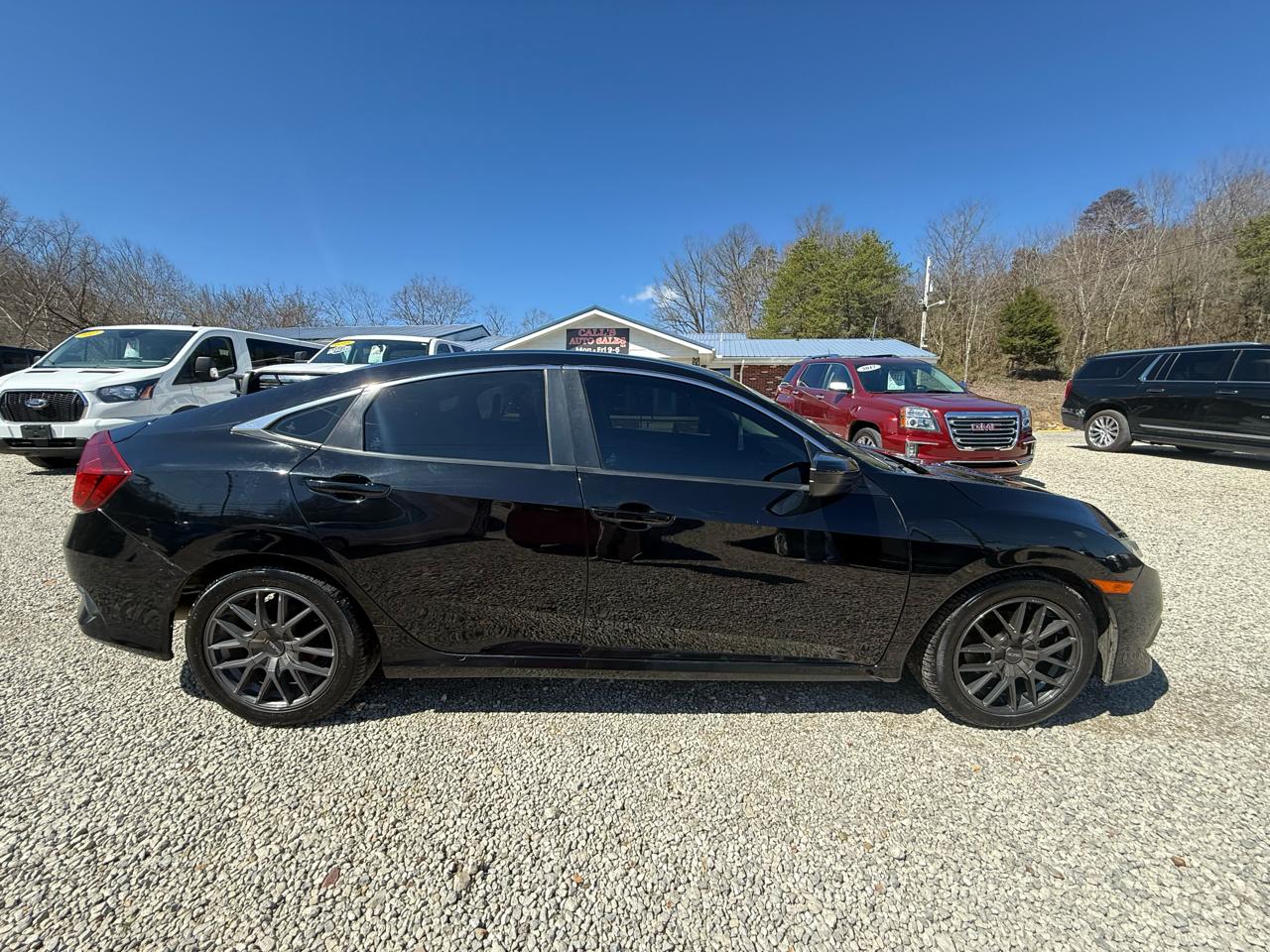 Honda Civic 4dr Sdn LX Auto 2017