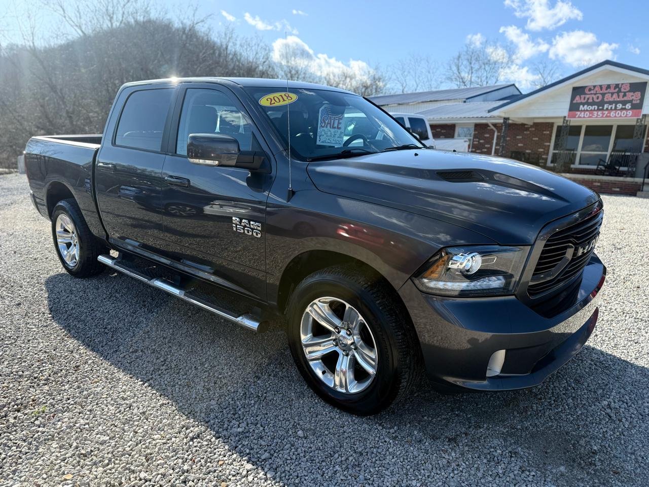 RAM 1500 4WD Crew Cab 140.5" Sport 2018