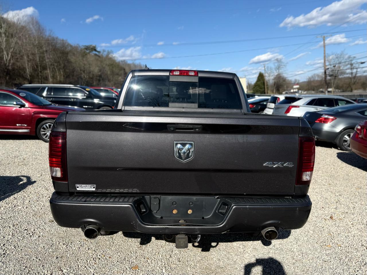 RAM 1500 4WD Crew Cab 140.5" Sport 2018