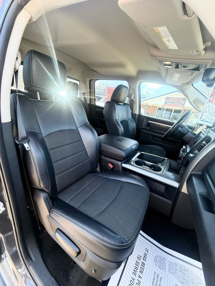 RAM 1500 4WD Crew Cab 140.5" Sport 2018