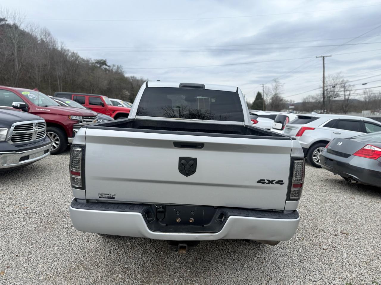 RAM 1500 4WD Crew Cab 140.5" Express 2016