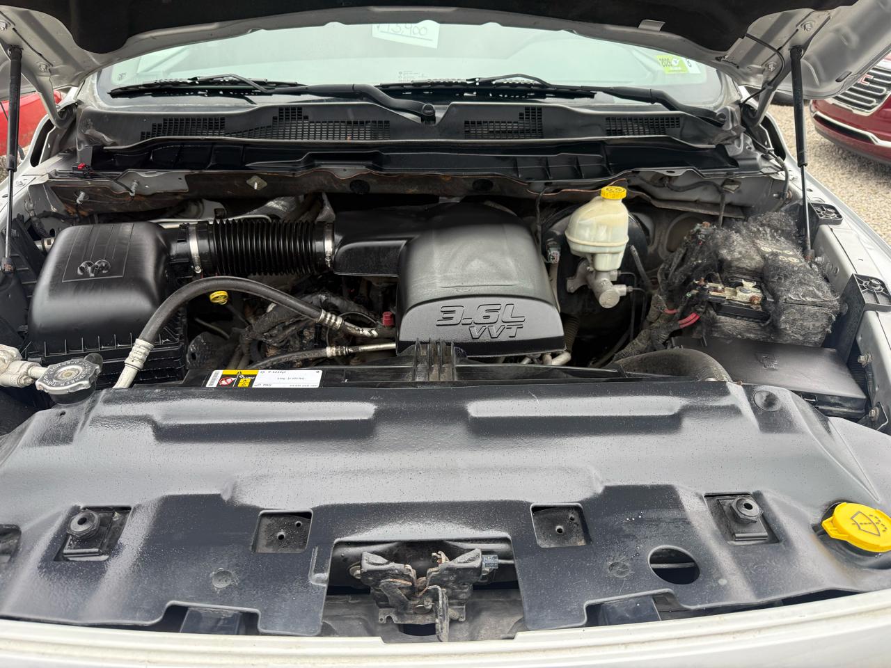 RAM 1500 4WD Crew Cab 140.5" Express 2016