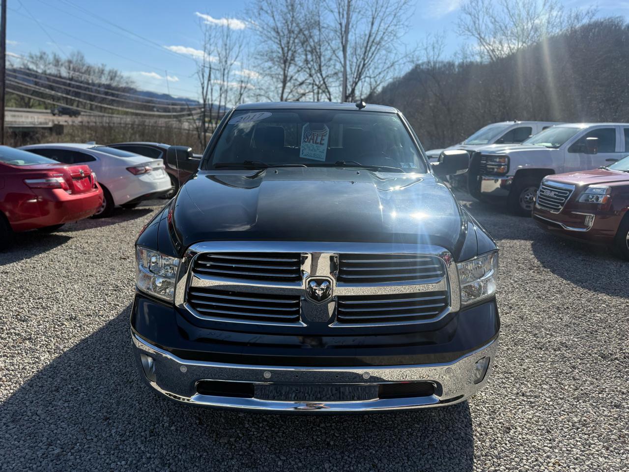 RAM 1500 4WD Crew Cab 149" Big Horn 2017