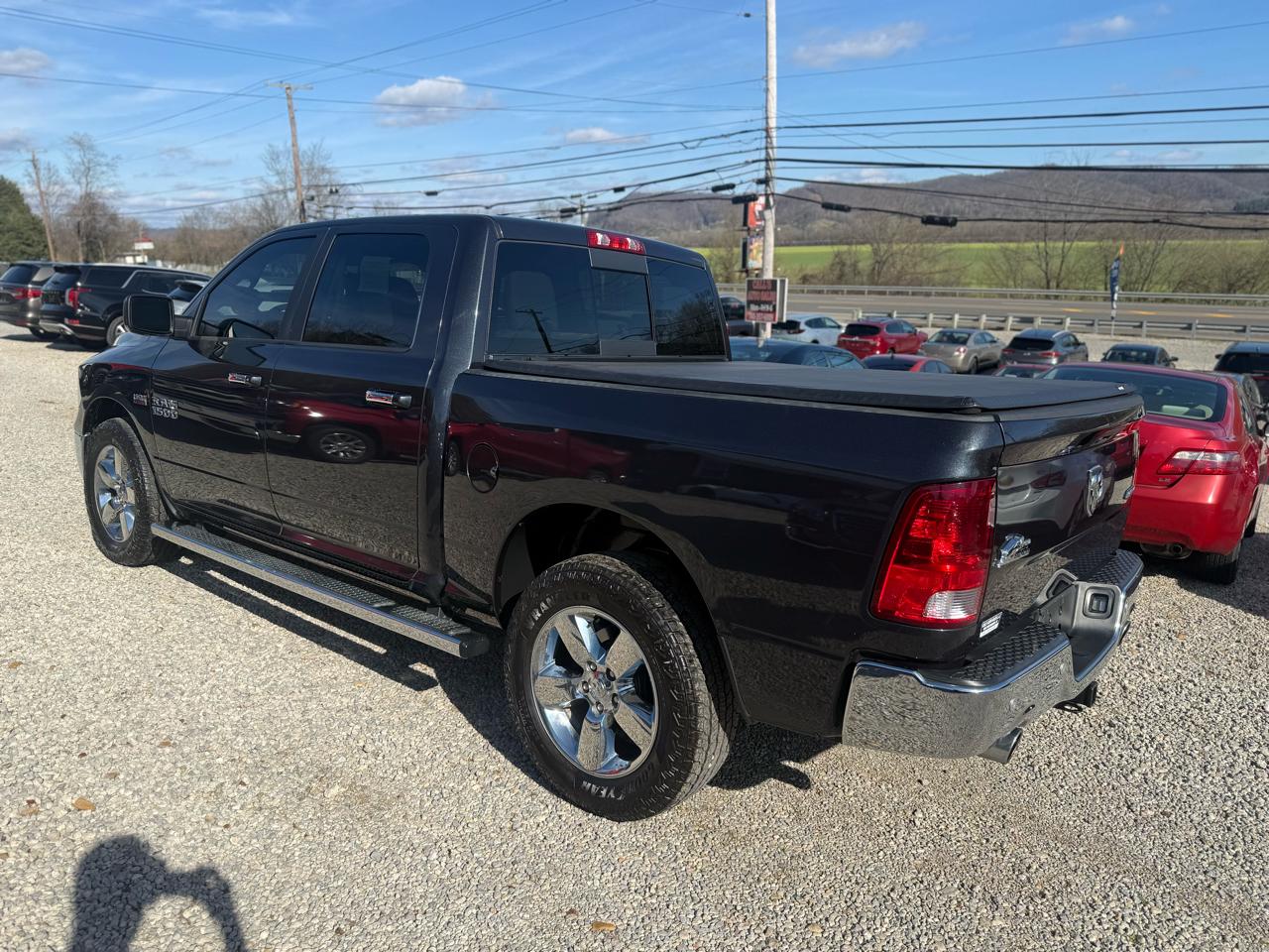 RAM 1500 4WD Crew Cab 149" Big Horn 2017