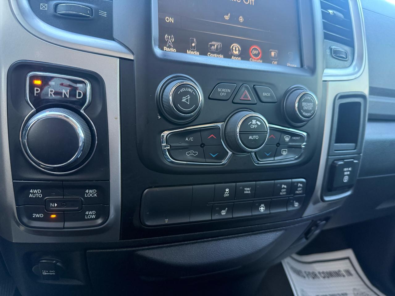 RAM 1500 4WD Crew Cab 149" Big Horn 2017