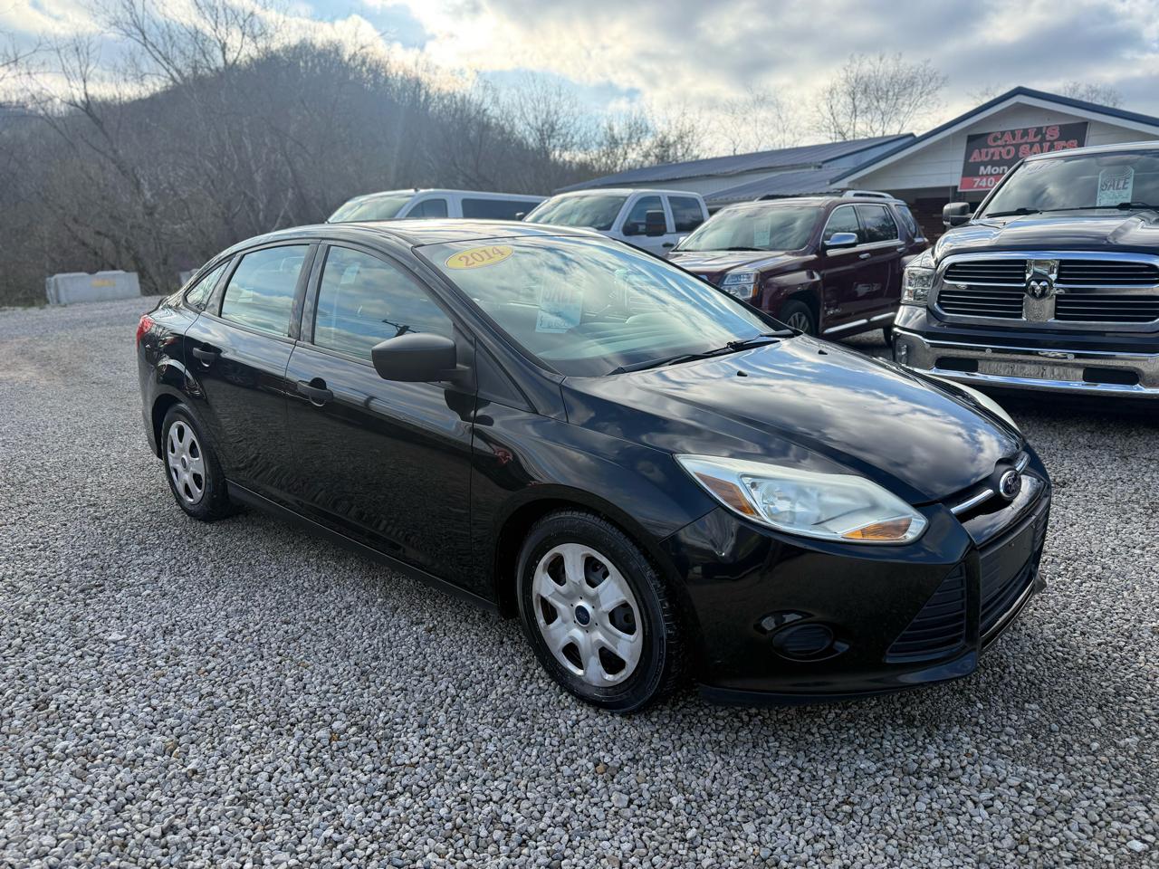 Ford Focus S Sedan 2014