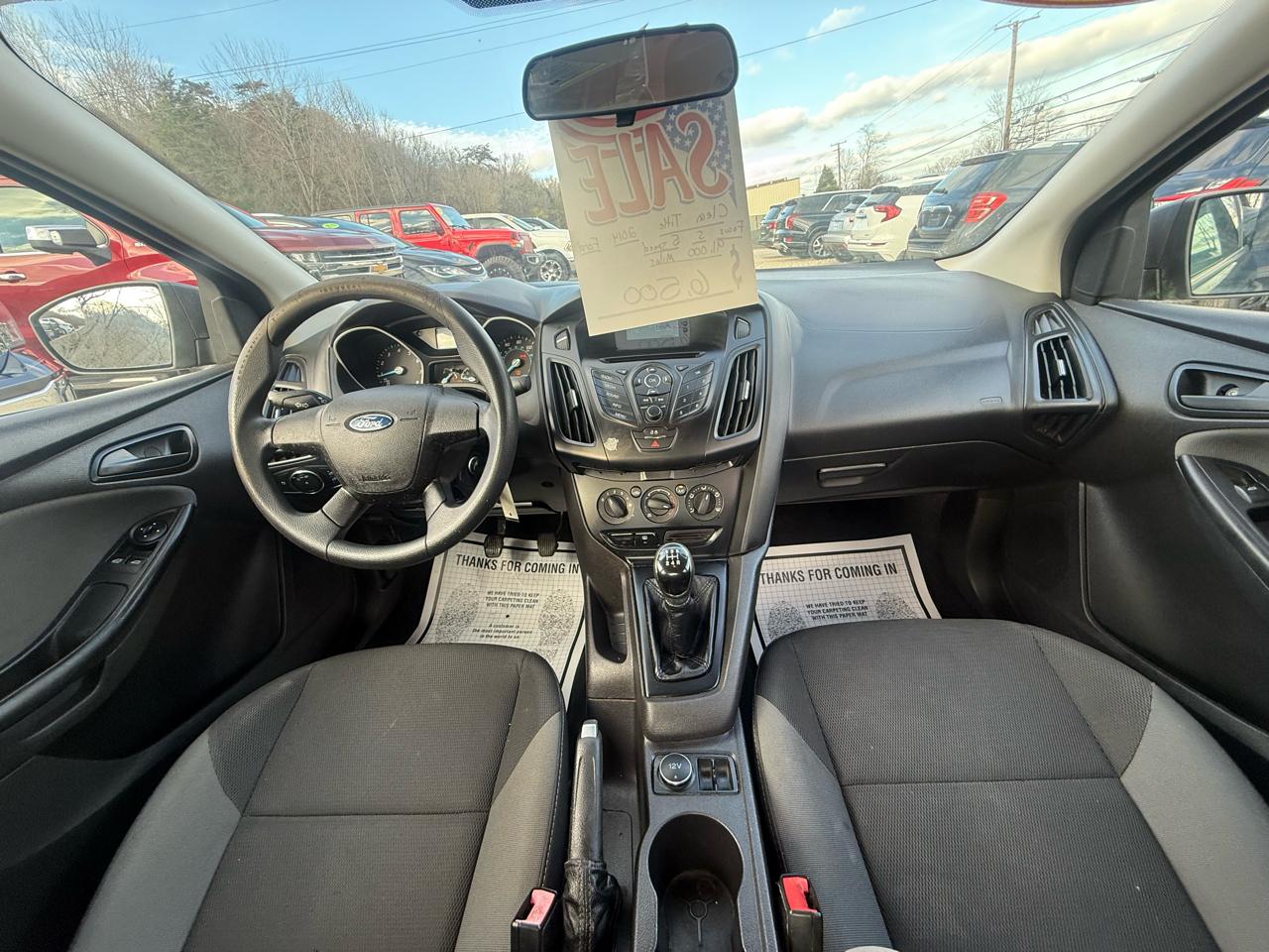 Ford Focus S Sedan 2014