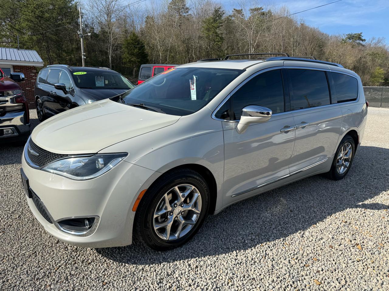 Chrysler Pacifica Limited 2017
