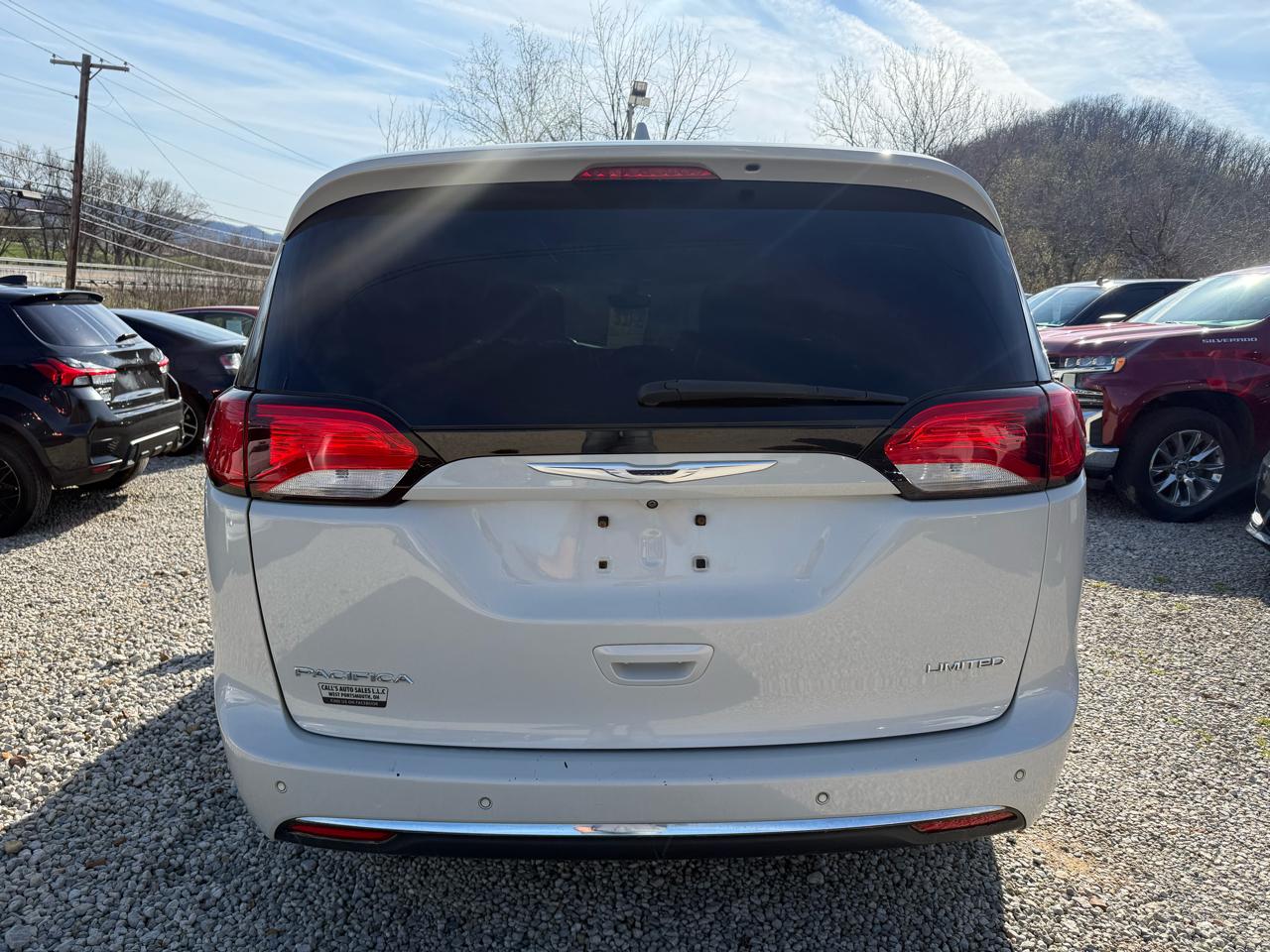 Chrysler Pacifica Limited 2017