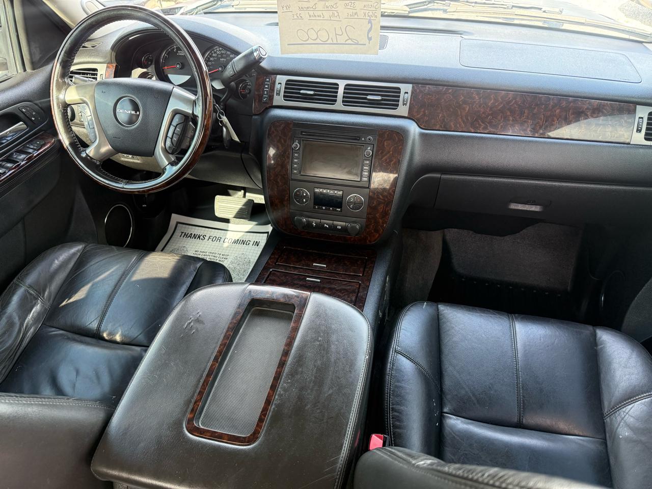 GMC Sierra 3500HD 4WD Crew Cab 167.7" DRW Denali 2011