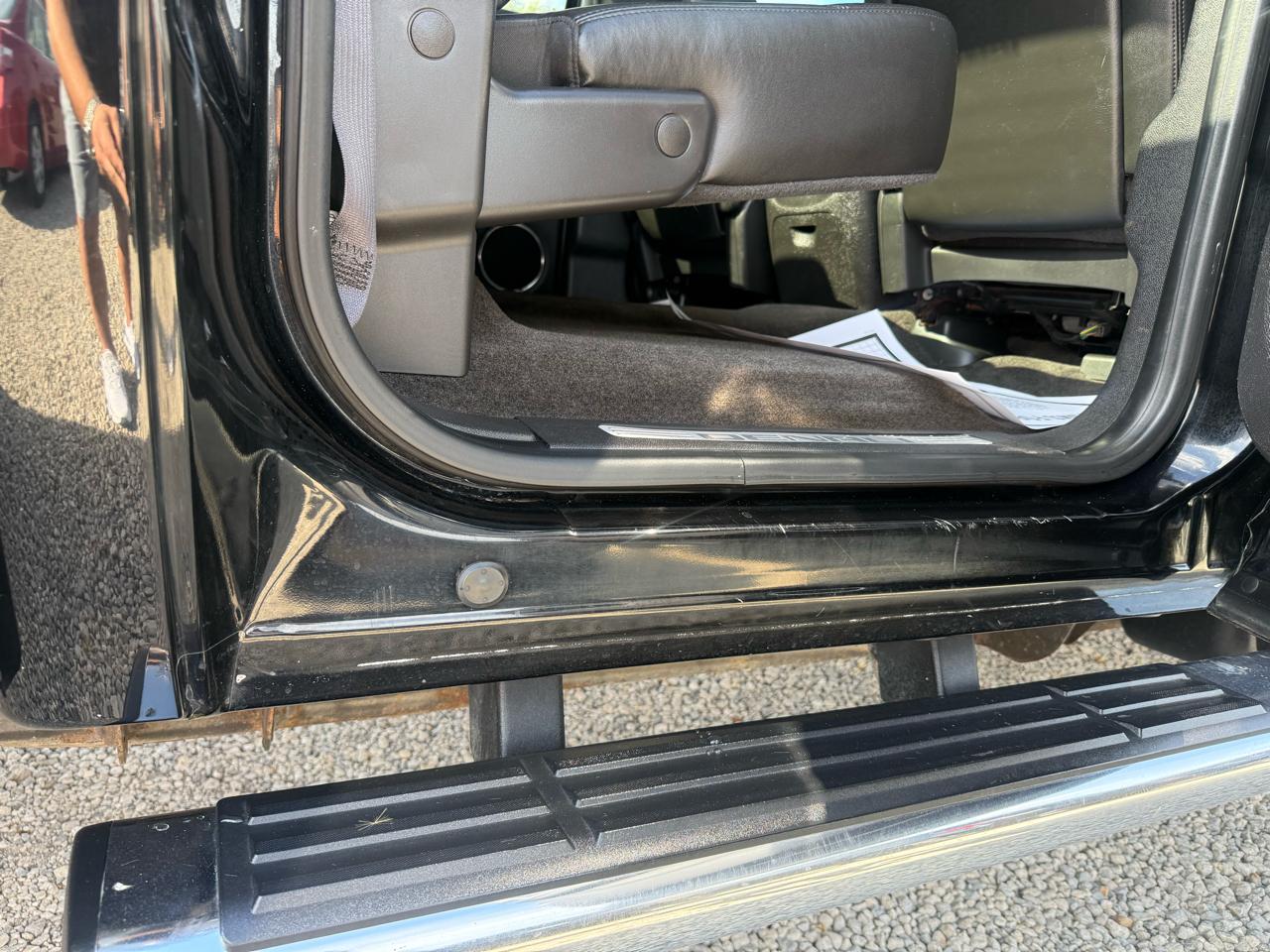 GMC Sierra 3500HD 4WD Crew Cab 167.7" DRW Denali 2011