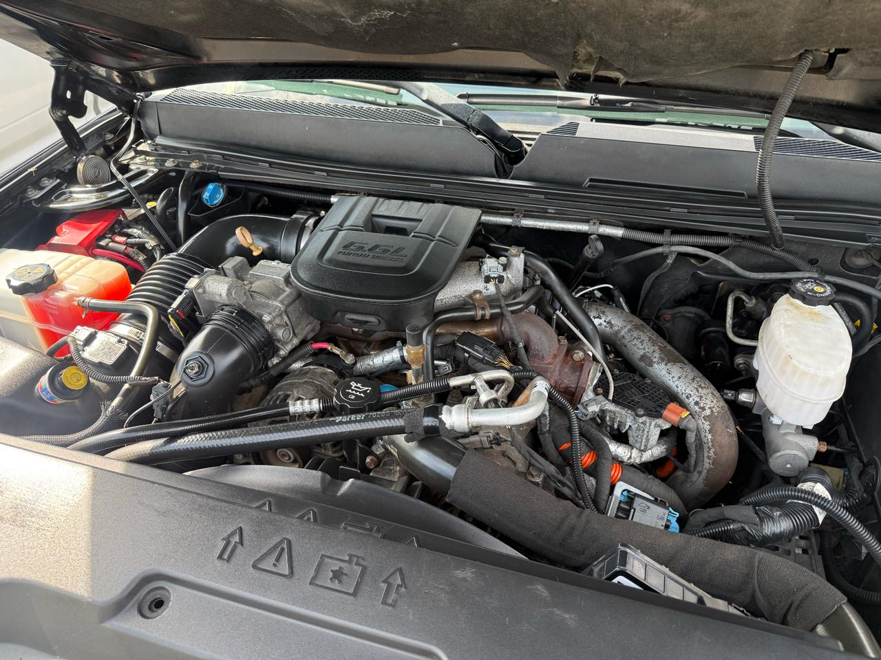 GMC Sierra 3500HD 4WD Crew Cab 167.7" DRW Denali 2011