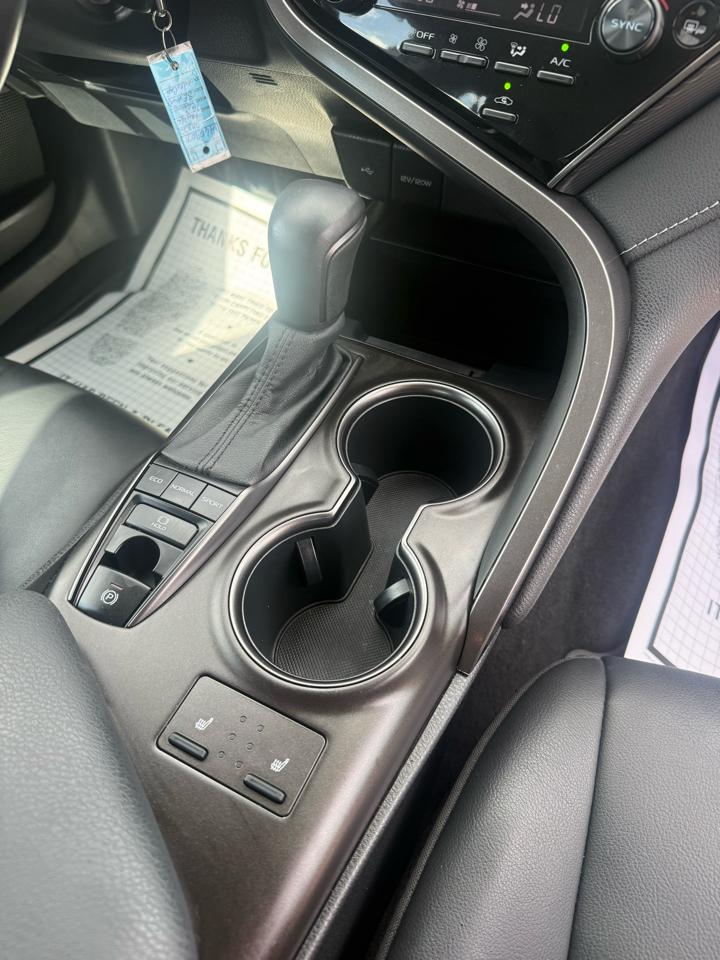 Toyota Camry SE Nightshade Edition AWD 2022