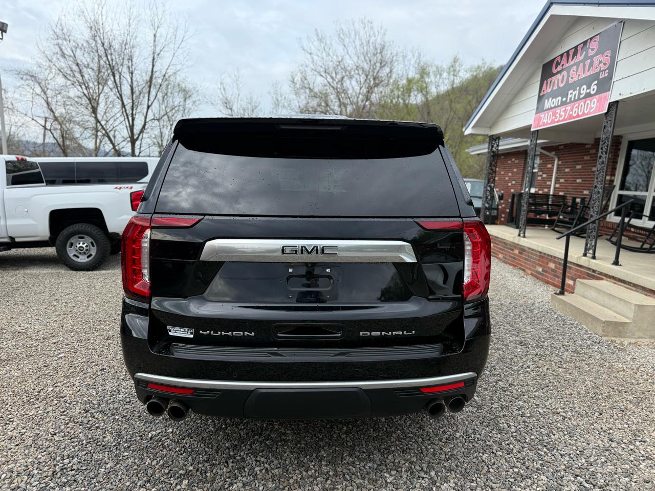 GMC Yukon XL Denali 4WD 2023
