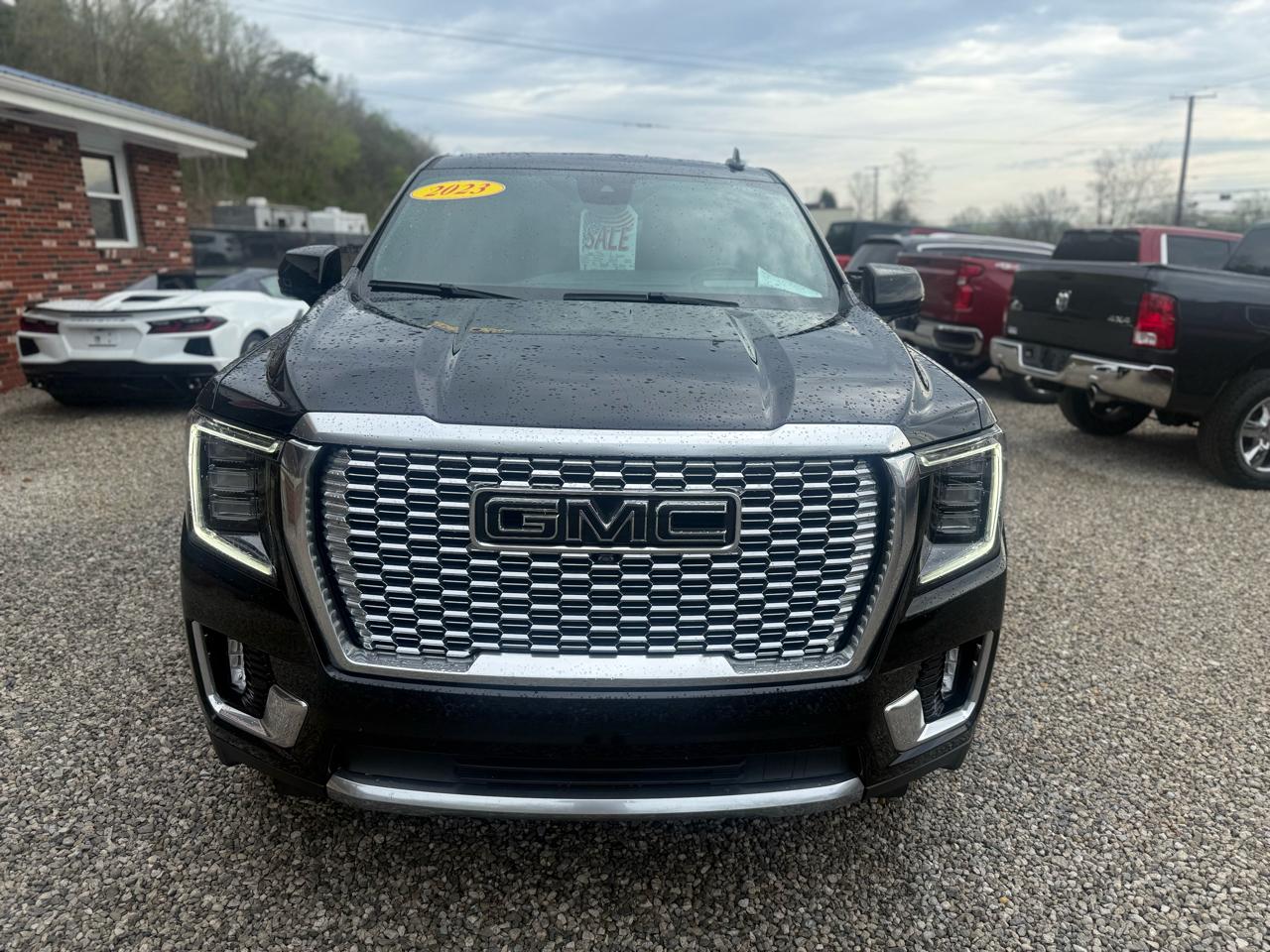 GMC Yukon XL Denali 4WD 2023