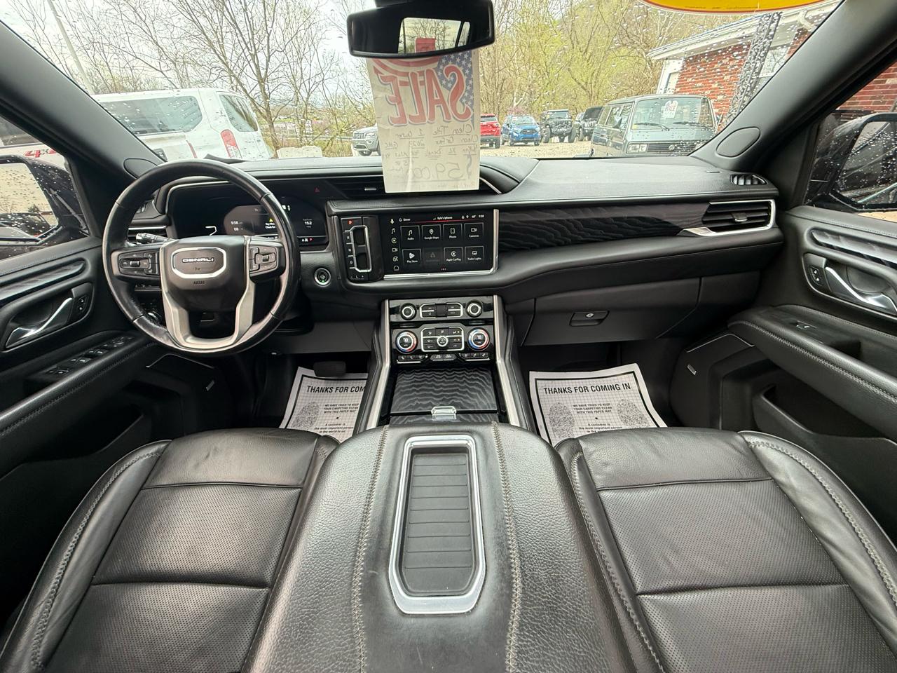 GMC Yukon XL Denali 4WD 2023