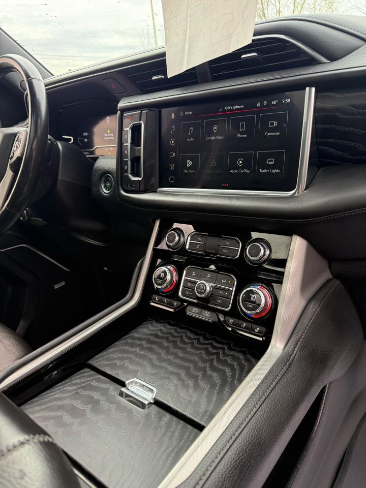 GMC Yukon XL Denali 4WD 2023