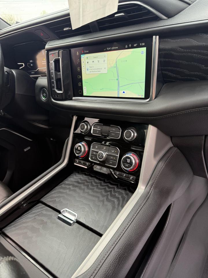 GMC Yukon XL Denali 4WD 2023