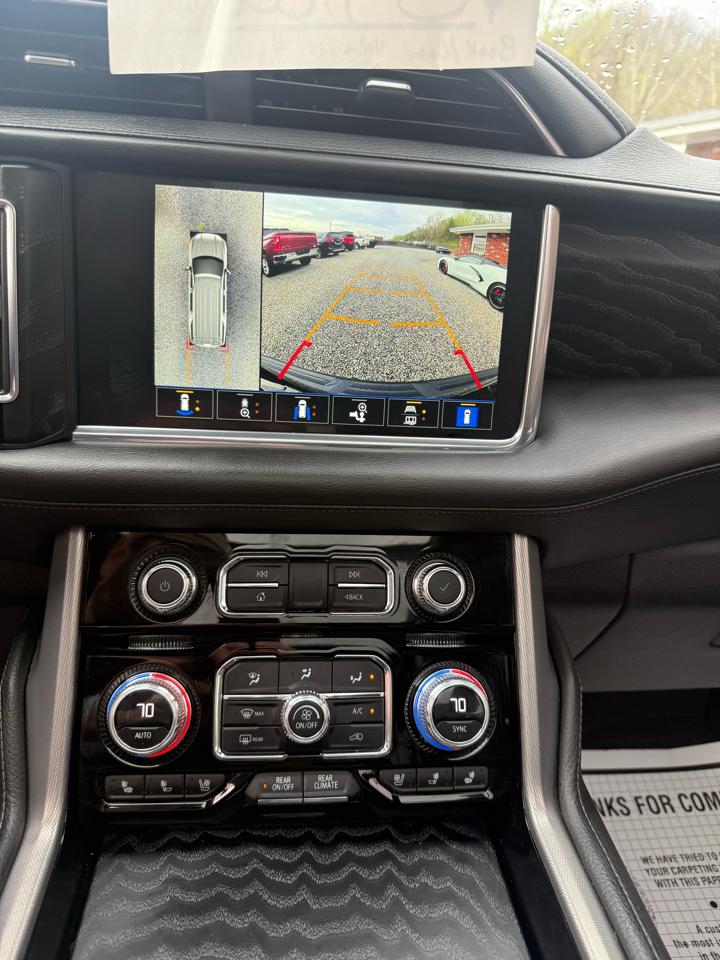 GMC Yukon XL Denali 4WD 2023