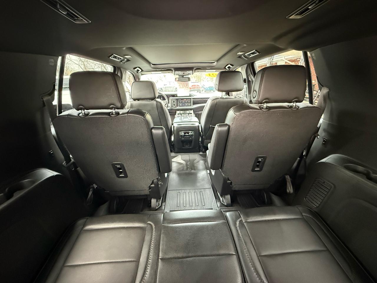 GMC Yukon XL Denali 4WD 2023