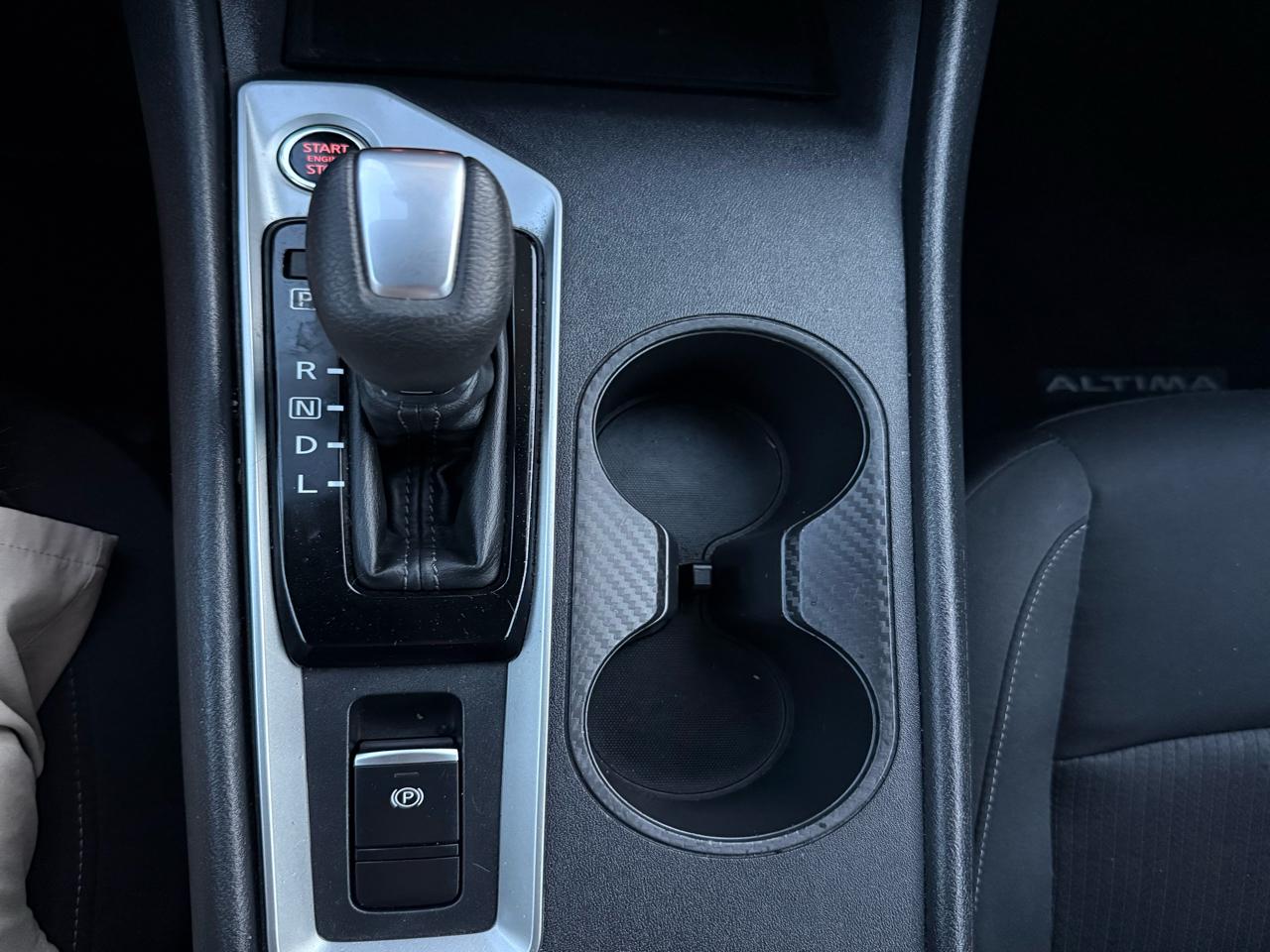 Nissan Altima 2.5 SV AWD 2025