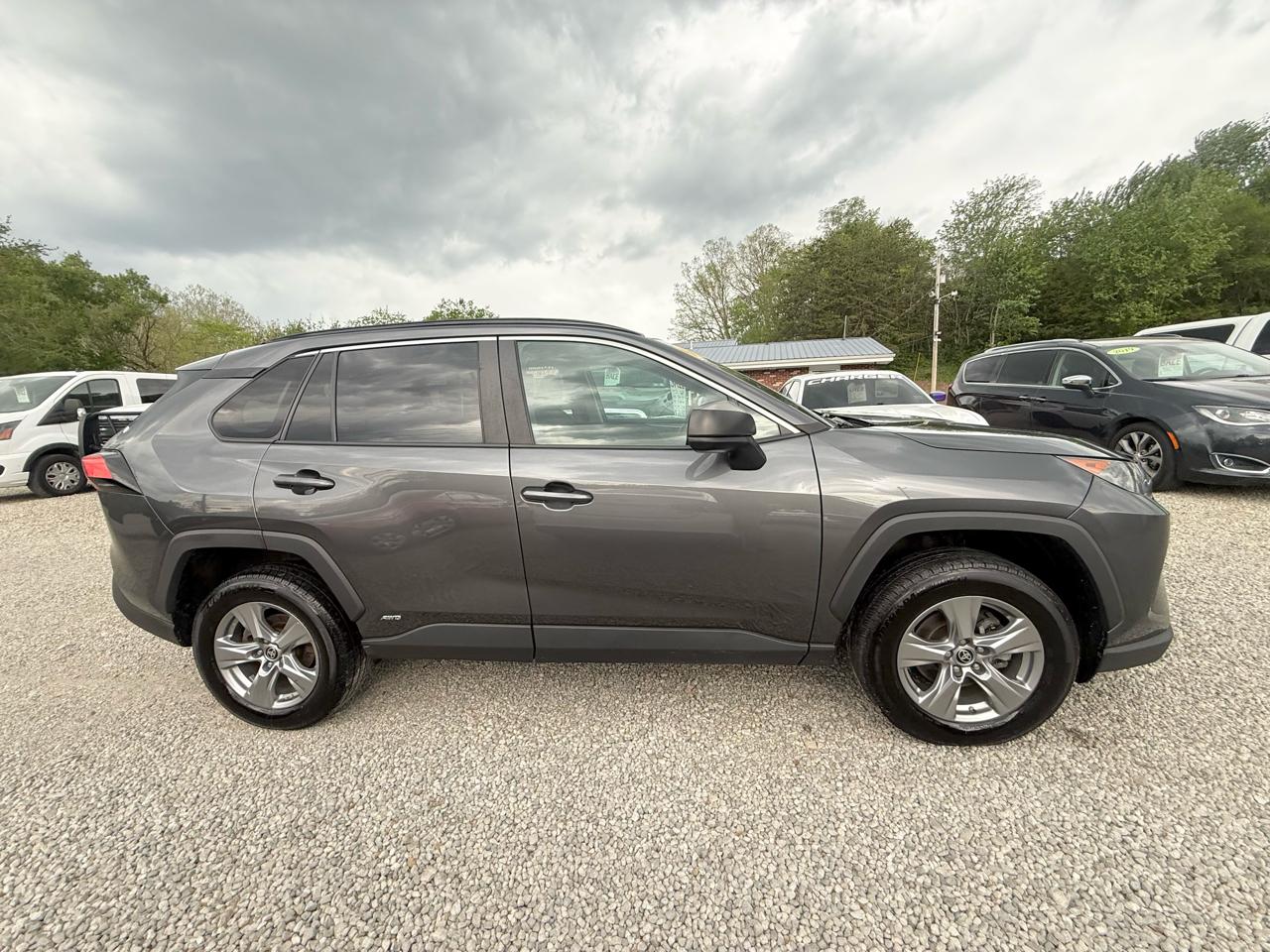 Toyota RAV4 Hybrid LE 2022