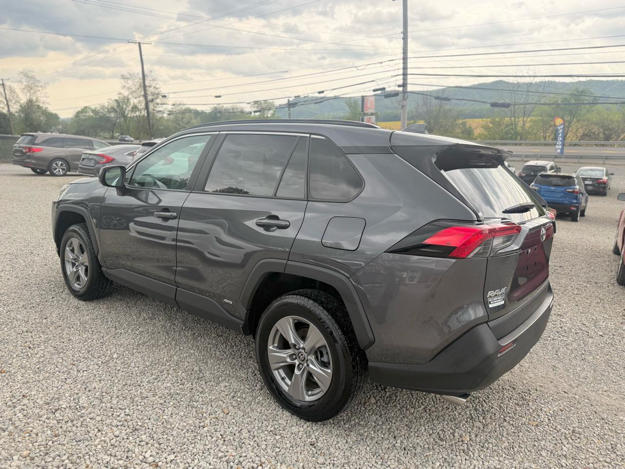 Toyota RAV4 Hybrid LE 2022