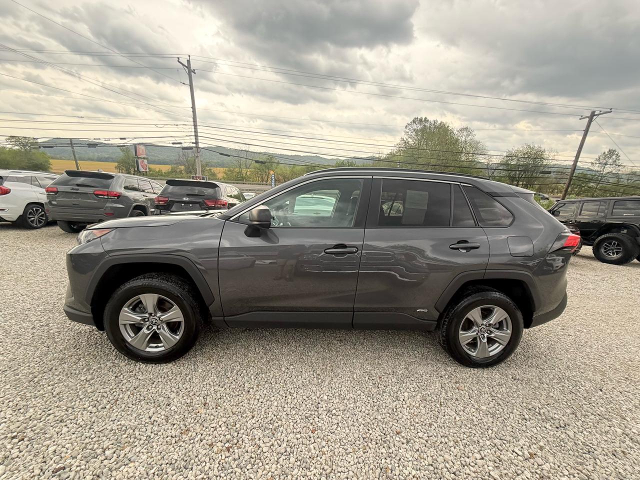 Toyota RAV4 Hybrid LE 2022