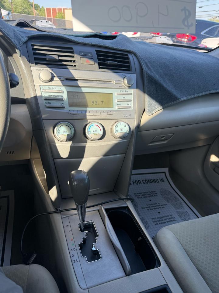 Toyota Camry LE 4D Sedan 2008