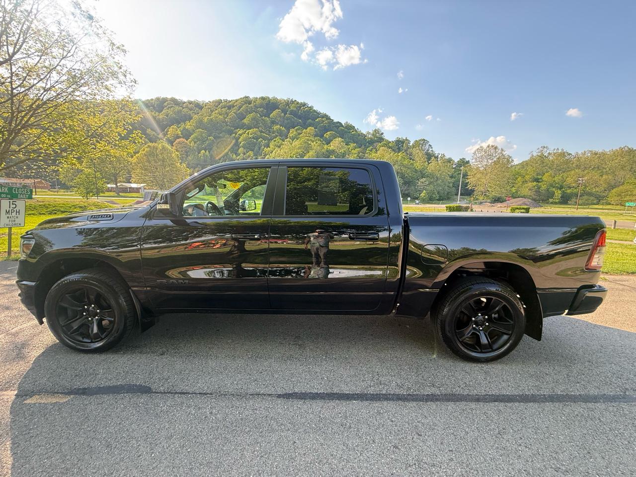 RAM 1500 Big Horn Crew Cab SWB 4WD 2021