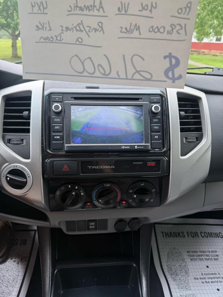 Toyota Tacoma 4WD Dbl LB V6 AT (Natl) 2015