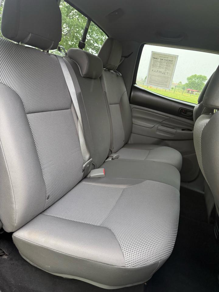 Toyota Tacoma 4WD Dbl LB V6 AT (Natl) 2015