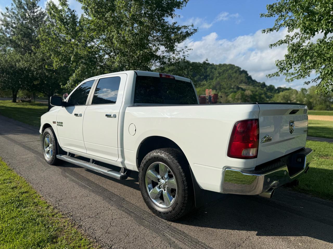RAM 1500 Big Horn Crew Cab 4WD SWB 2017