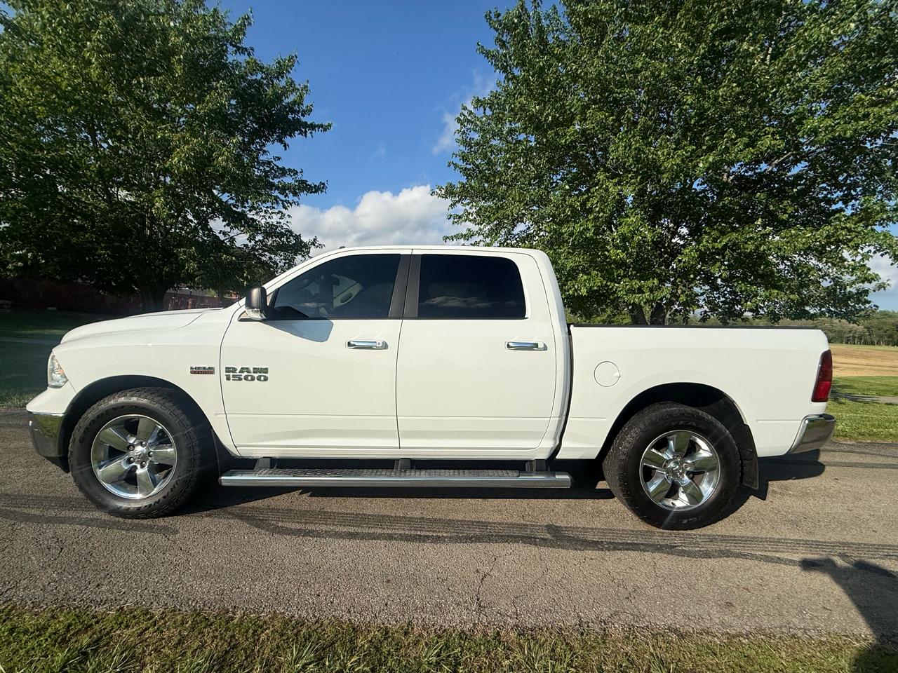 RAM 1500 Big Horn Crew Cab 4WD SWB 2017