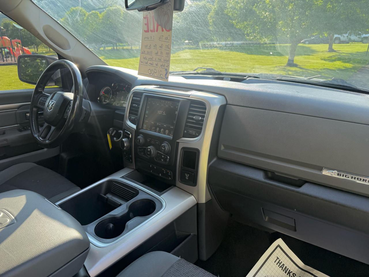 RAM 1500 Big Horn Crew Cab 4WD SWB 2017