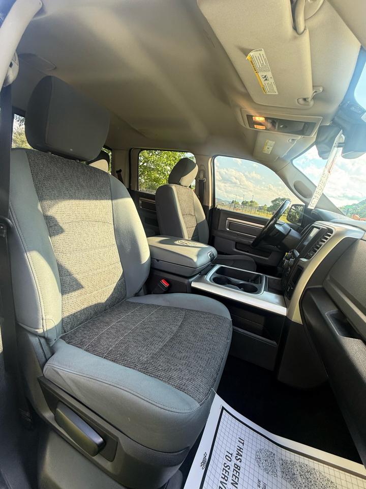 RAM 1500 Big Horn Crew Cab 4WD SWB 2017