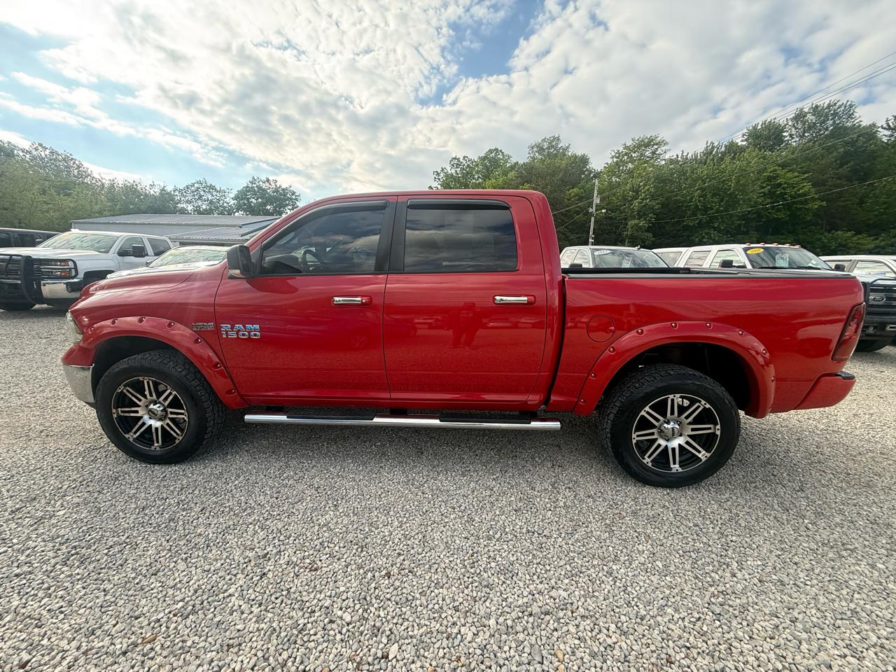 RAM 1500 4WD Crew Cab 140.5" Big Horn 2015