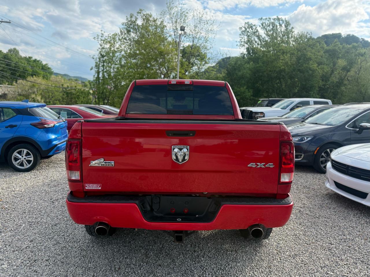 RAM 1500 4WD Crew Cab 140.5" Big Horn 2015