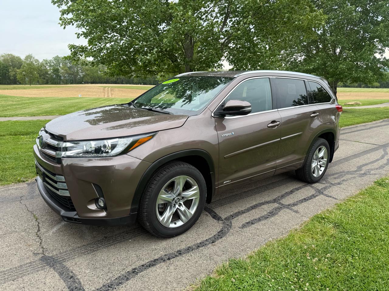 Toyota Highlander Hybrid Limited AWD 2019