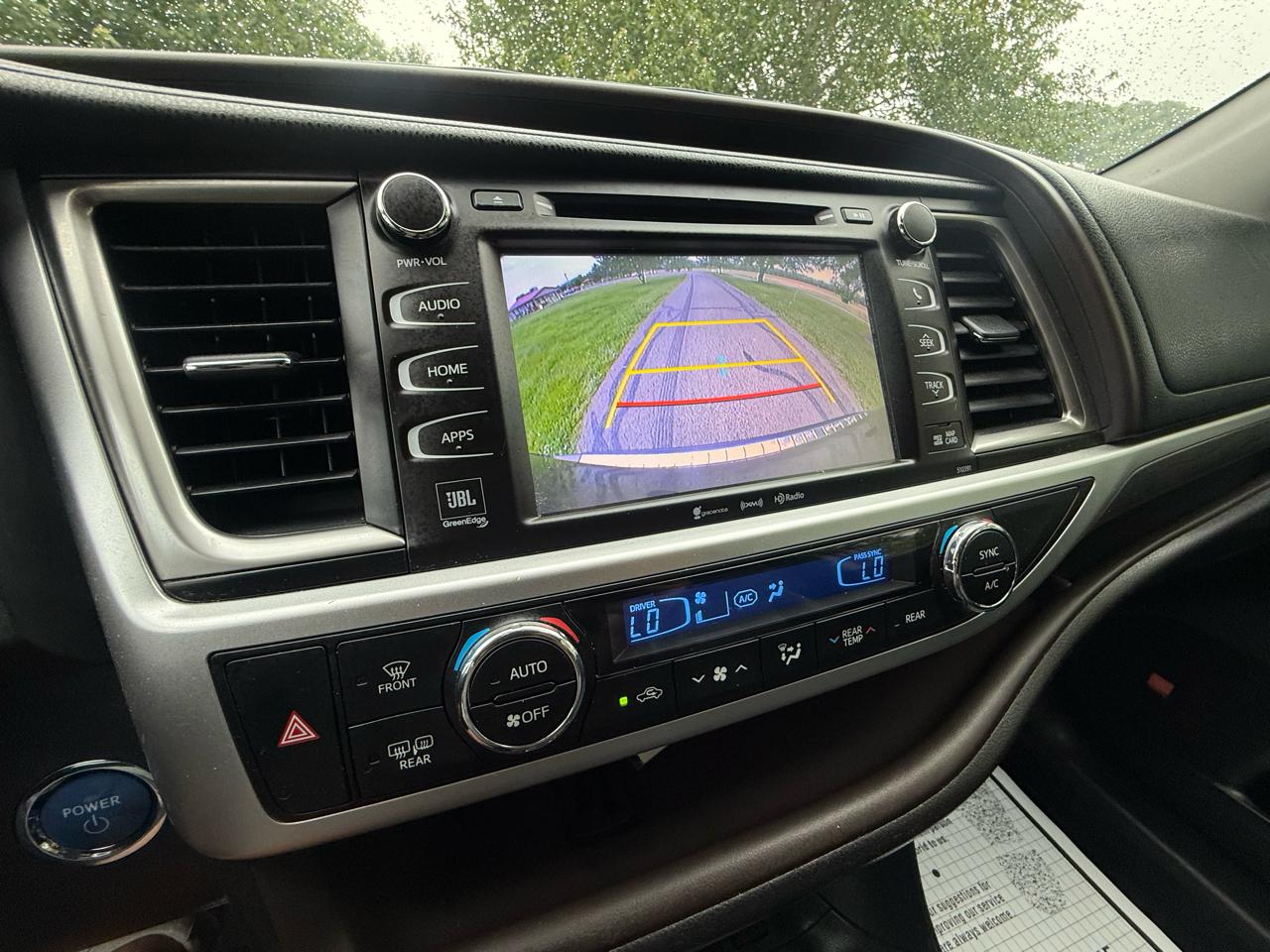 Toyota Highlander Hybrid Limited AWD 2019