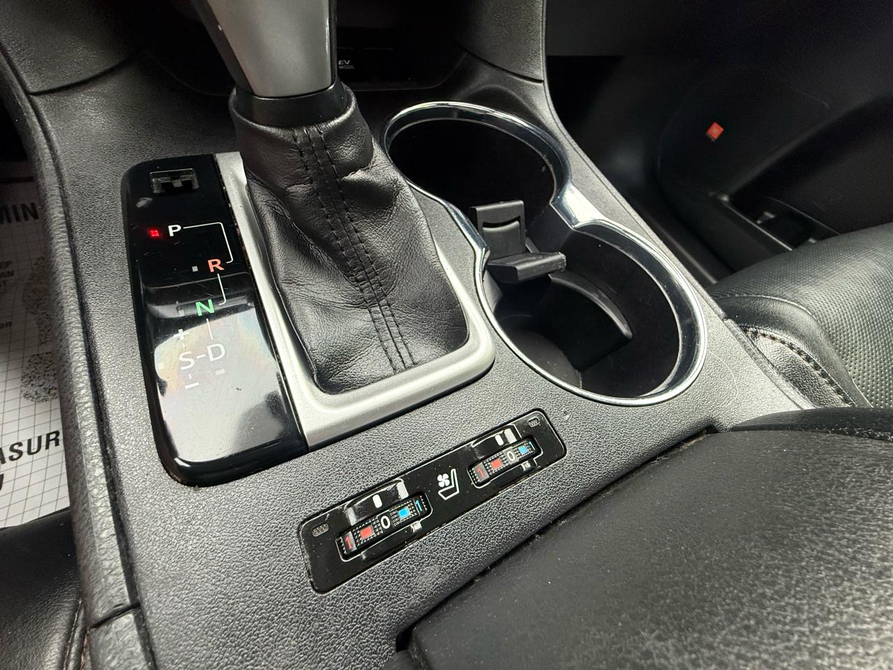 Toyota Highlander Hybrid Limited AWD 2019