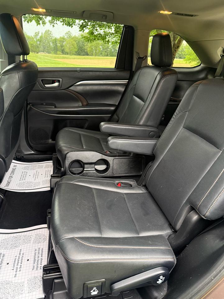 Toyota Highlander Hybrid Limited AWD 2019