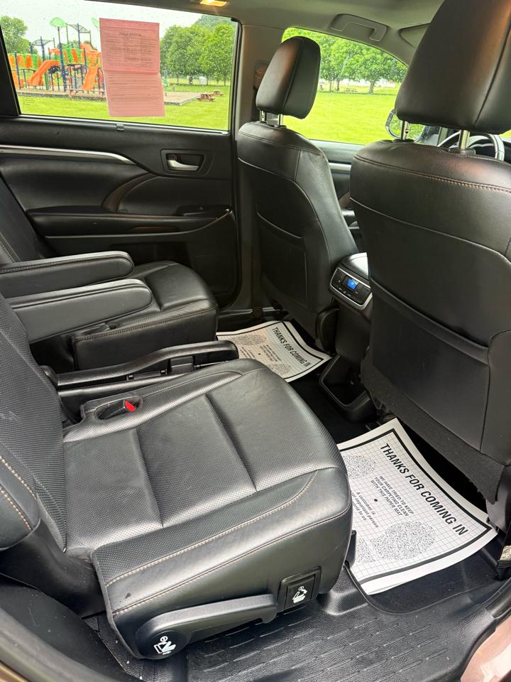 Toyota Highlander Hybrid Limited AWD 2019